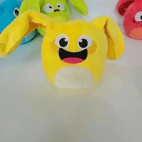 Hana Zuki LOT OF 4 Full Of Treasures Blue Lime Green Yellow Red BUNNY PLUSH - Picture 7 of 10